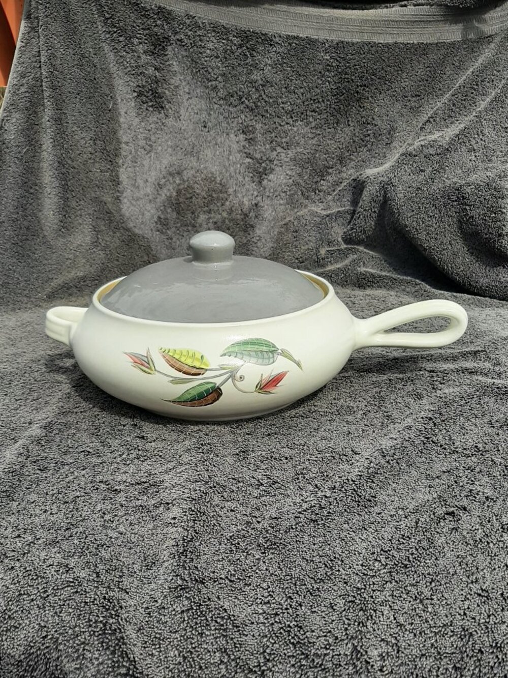 Denby 4 PT Round Flared Handle Covered Casserole "Spring"